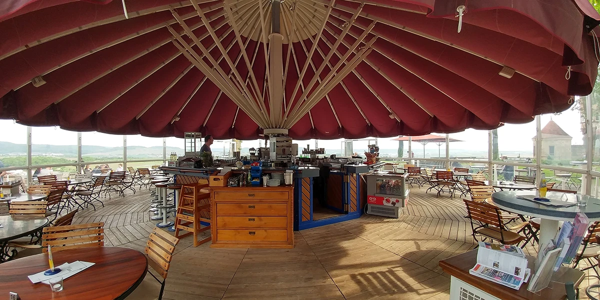 Burg Stettenfels – Biergarten und Schirmbar