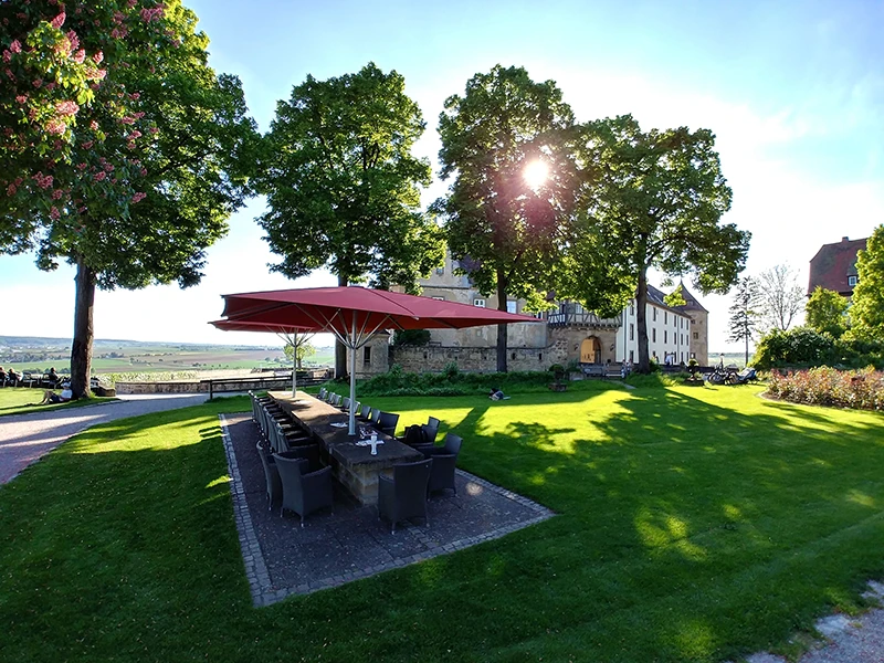 Burg Stettenfels – Biergarten und Schirmbar