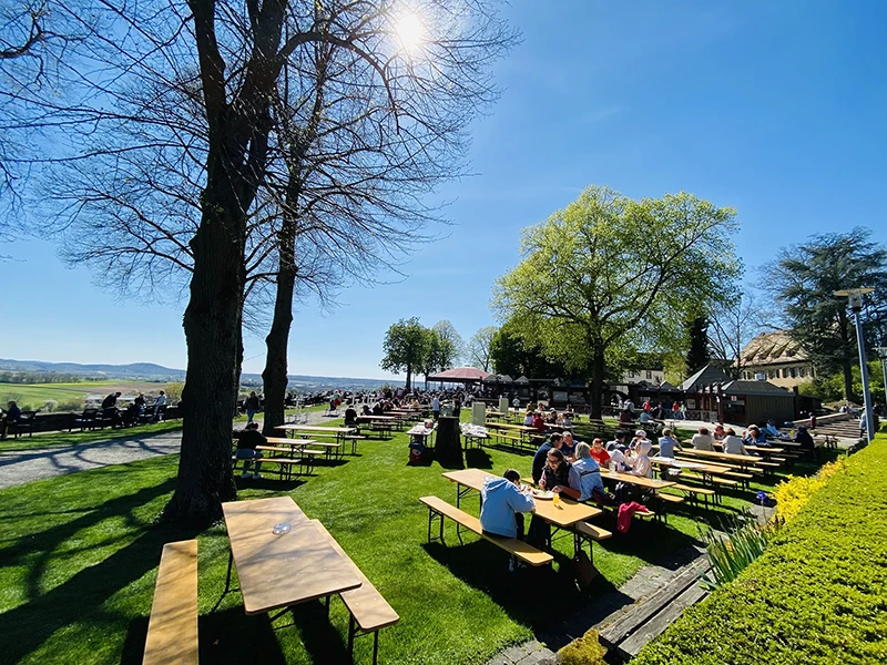 Burg Stettenfels – Biergarten und Schirmbar